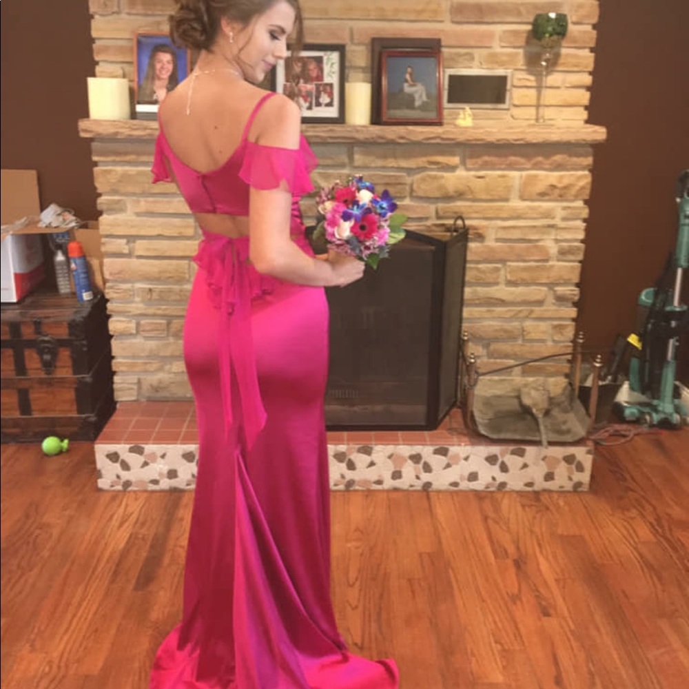 Sherri hill prom dress